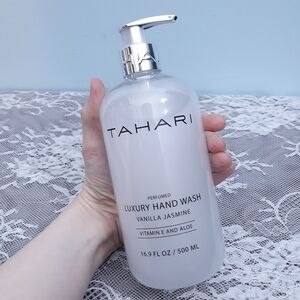Tahari Vanilla Jasmine Scented Hand Wash Liquid Soap 16.9oz Perfumed Cleanser